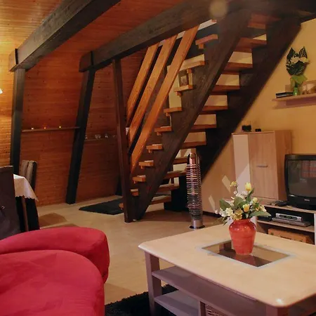 Ferienhaus-kirschbluete