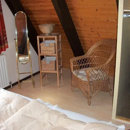 Ferienhaus-kirschbluete * Ronshausen